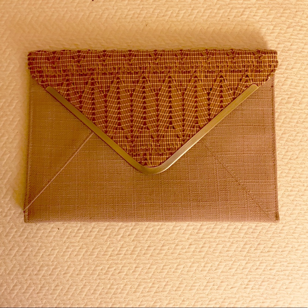 Carmen Marc Valvo clutch purse